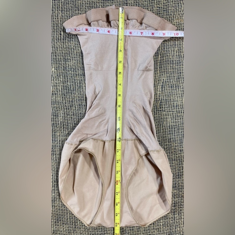 Spanx Shapewear Size C By Sara Blakey See pictures for measurements - Picture 5 of 7
